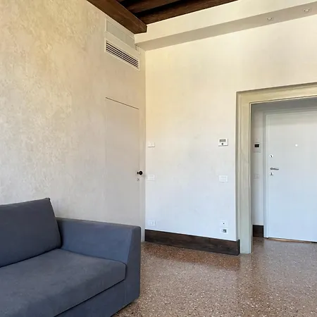 公寓 Central Luxury ~ Jacuzzi + Patio A/c *